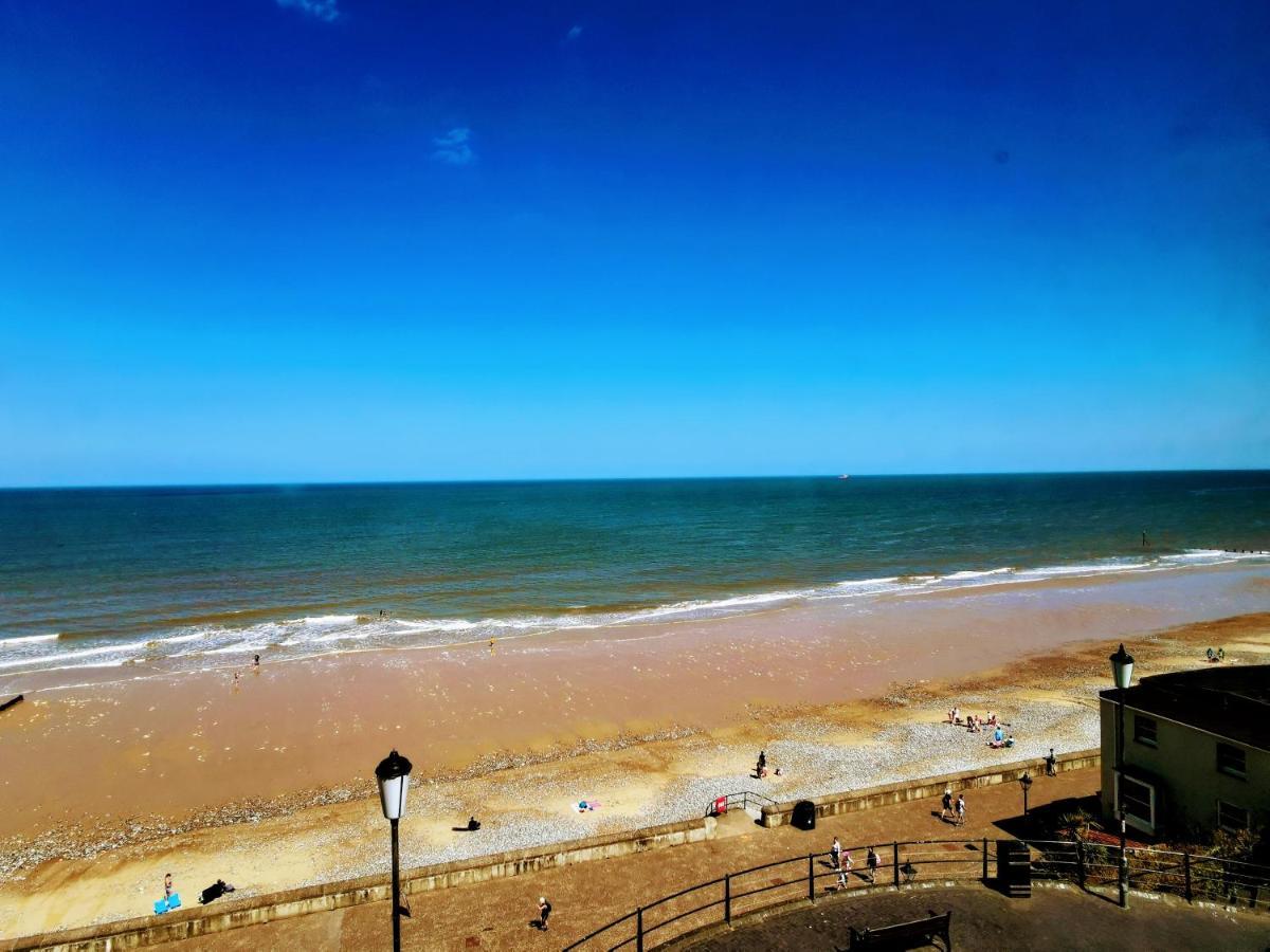 The Red Lion Hotel Cromer Ngoại thất bức ảnh The beach at Hunstanton